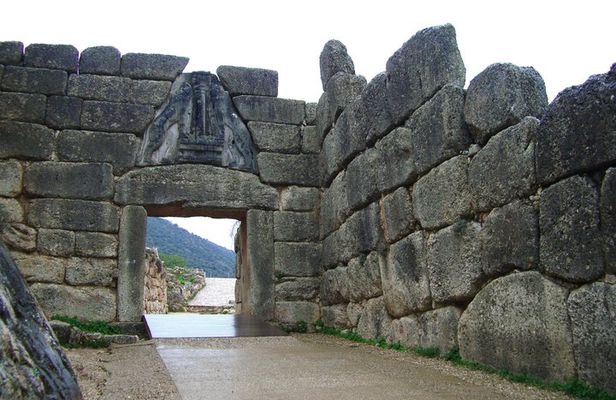 Mycenae, Ancient Corinth & Isthmus Canal Private Tour