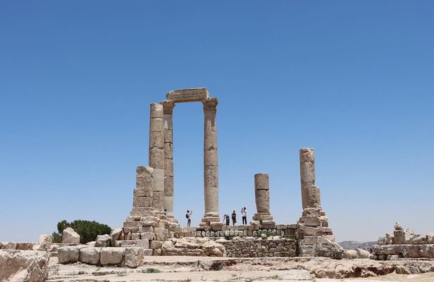 Amman Dead Sea Pink Lake and Salt Beach Private Tour