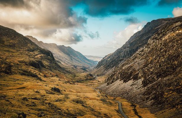 North Wales and Caernarfon Castle day tour from Chester
