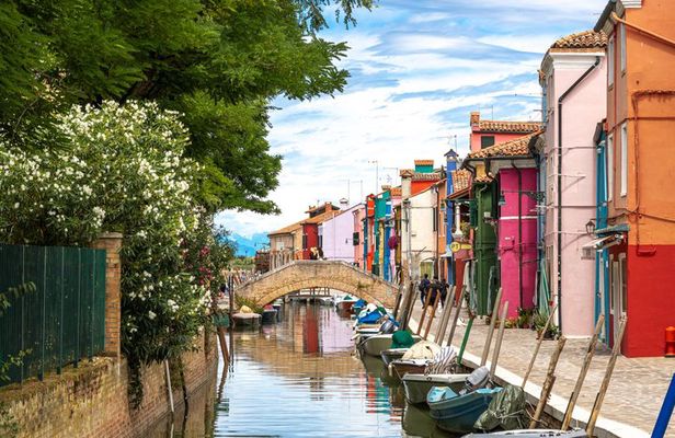 2 Islands Tour: Burano & Murano from Punta Sabbioni