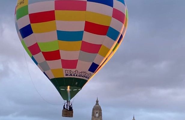 Exclusive Sunrise and Sunset Balloon Flights in Segovia