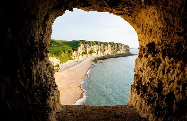 Paris to Étretat & Rouen Round-Trip: Scenic Normandy Day Tour