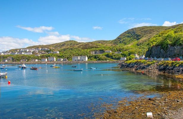 Highland Day Trip from Edinburgh Glenfinnan Viaduct and Mallaig