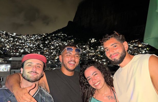 Pubcrawl & Real Favela Party in Rocinha