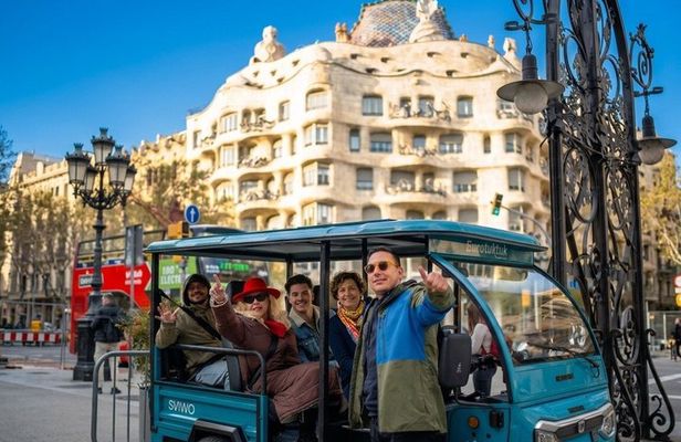 TukTuk tour of Barcelona, the mountains and the beach