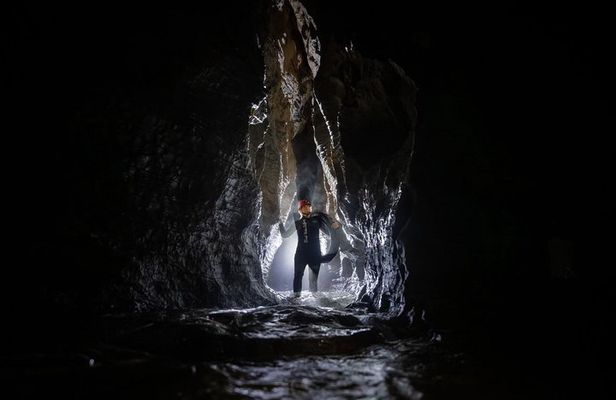 Black Water Rafting Experience Waitomo Caves Tour