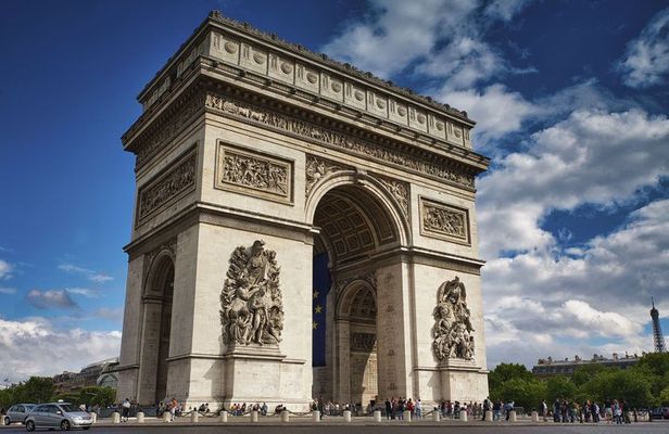 Paris in a day: Louvre, Sainte Chapelle, Pantheon, etc.