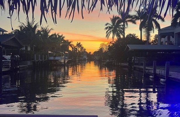 Naples Sunset Tiki Bar Cruise, Port Royal and Bay Views