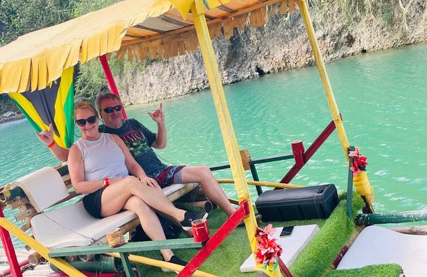 Ocho Rios Blue Hole and Rio Nuevo Bamboo Rafting