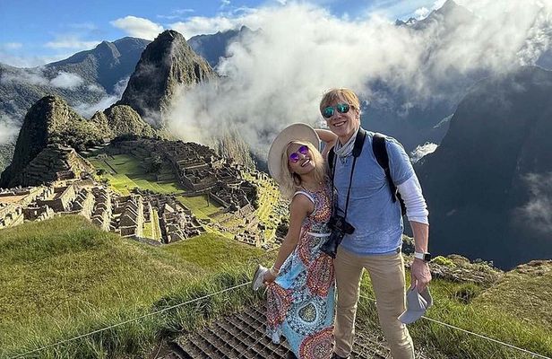 2D1N Sacred Valley + Machu Picchu Tour