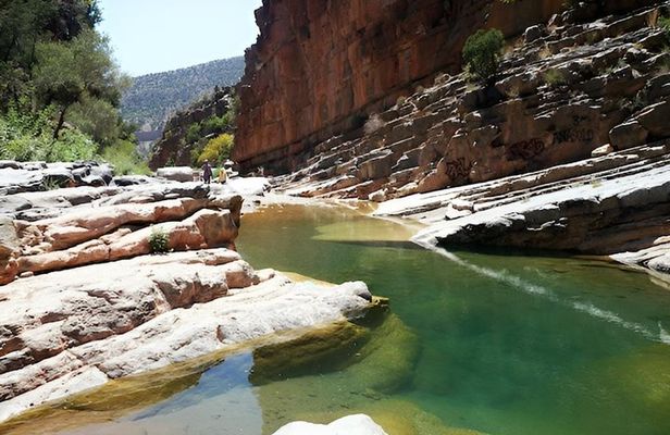 Paradise Valley & Desert Sand Dunes with Camel Ride/lunch tagine
