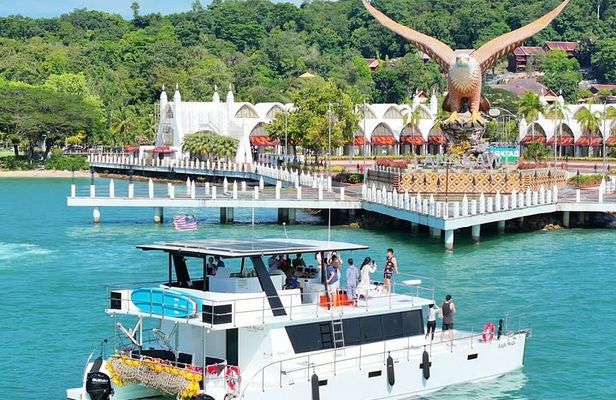 Langkawi Sunset Cruise with BBQ Dinner and Unlimited Drinks