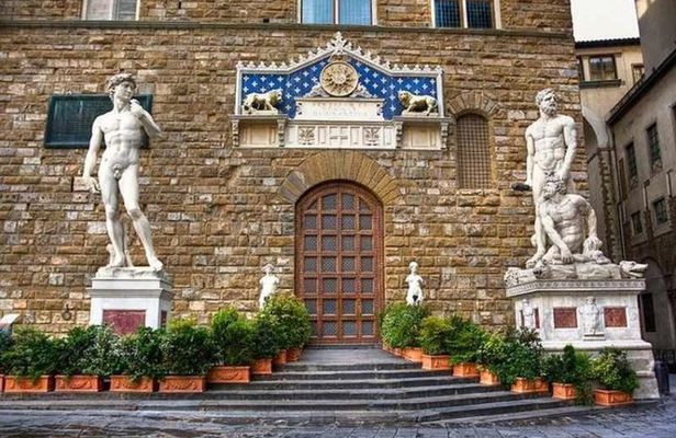 Palazzo Vecchio Self Guided and Panoramic Bus Tour in Florence