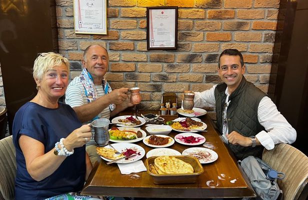 All Inclusive Istanbul Food Tour: Europe & Asia by Ferry