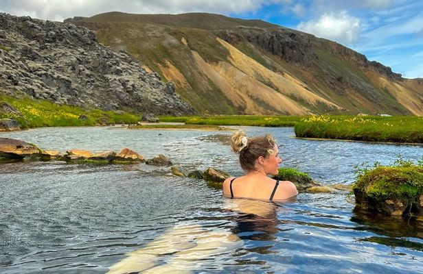 From Reykjavík: 4-Day Guided Laugavegur Highlands Trek