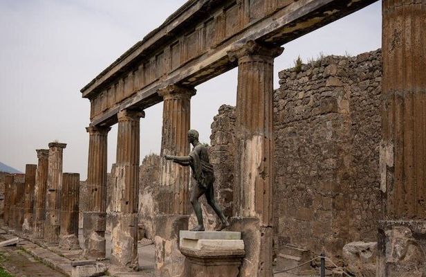 Pompeii & Herculaneum Experience with Easy Lunch from Sorrento