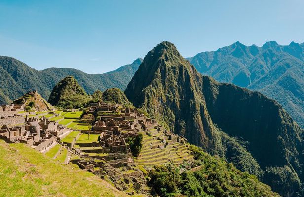 Machu Picchu: 2-Day Short Inca Trail with Panoramic Train