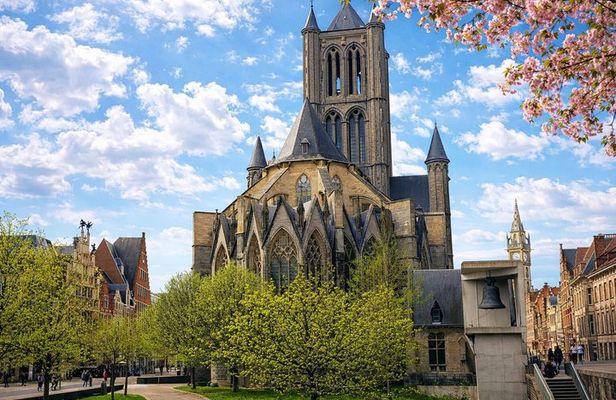Ghent Walking Tour: Explore Top Sights & Hidden Gems