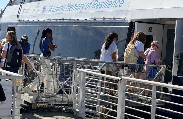 Robben Island Tour from Cape Town with Tickets and Transfers