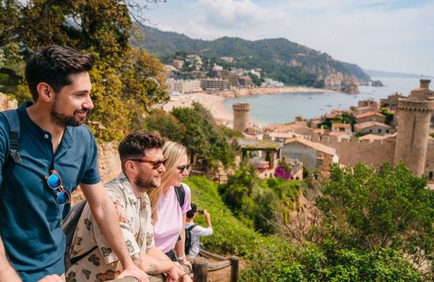Girona and Costa Brava Guided Tour from Barcelona