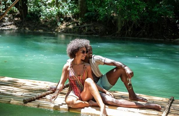 St Lucia Signature Experience Chocolate Making and Bamboo Rafting