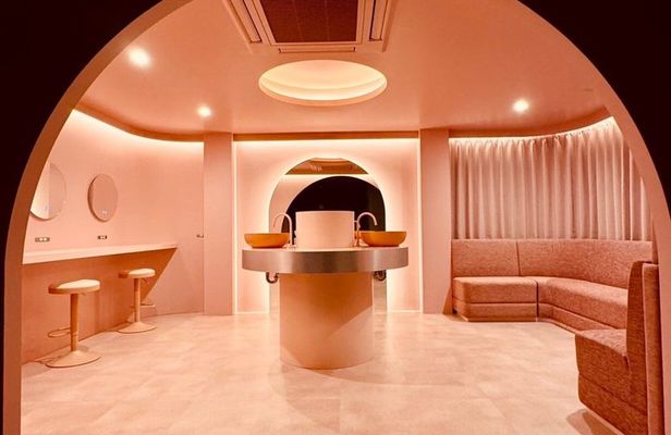 Japanese Beauty Tech & Wellness Lounge in Kawagoe