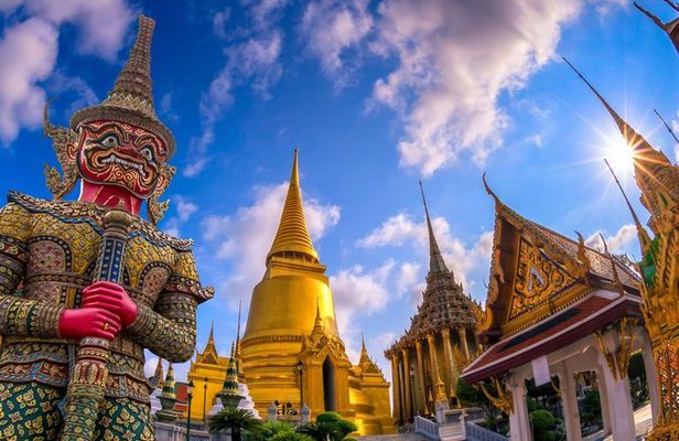 Bangkok: Grand Palace, Khon Show & Sunset Dinner Cruise