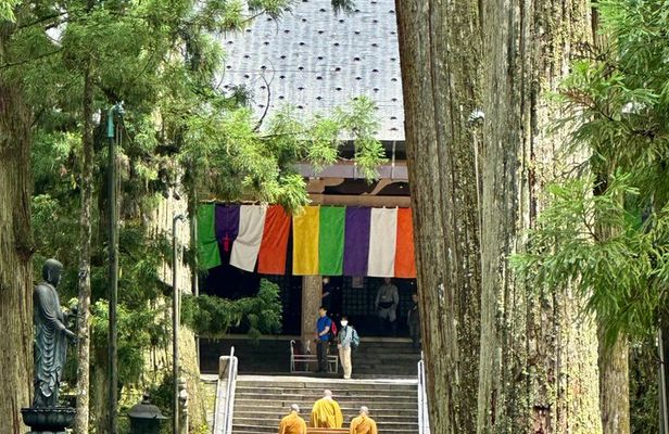 Okunoin Private Walking Tour