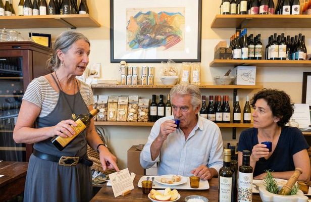 Cinque Terre Sensory Experience: Oil Tasting, Wine & Focaccia