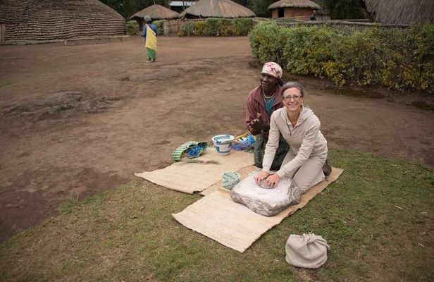 Full Day Cultural Experience in Kigali Markets and Art Centers