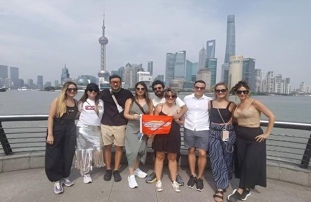 Shanghai Bund Yu Garden and Tower Private Tour