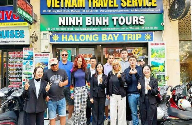 Ninh Binh Tour 1 Day: Hoa Lu, Tam Coc, Mua Cave, Bich Dong Pagoda