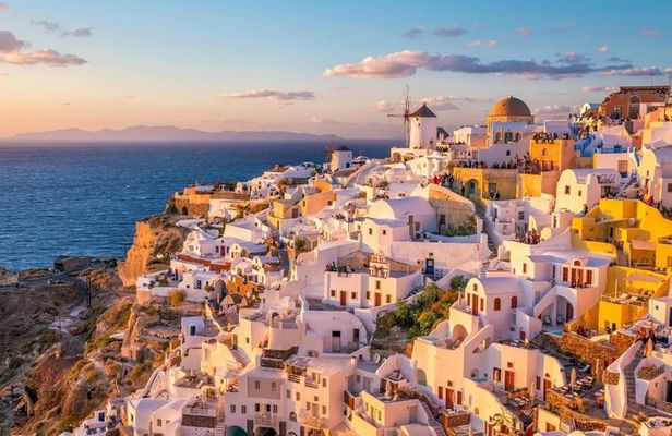 Santorini Private Sunset Tour with Flexible Viewpoints
