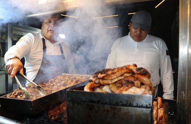 Quito Kitchens Food Tour with 14+ Tastings