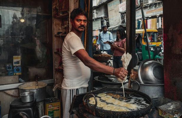 Old Delhi Street Food Experience with Jama Mosque