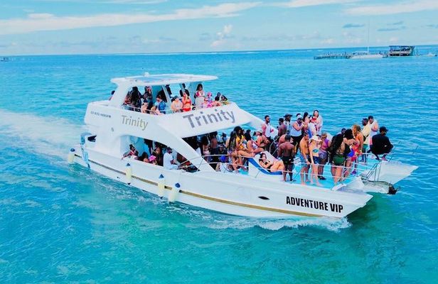 Punta Cana Boat Tour with DJ