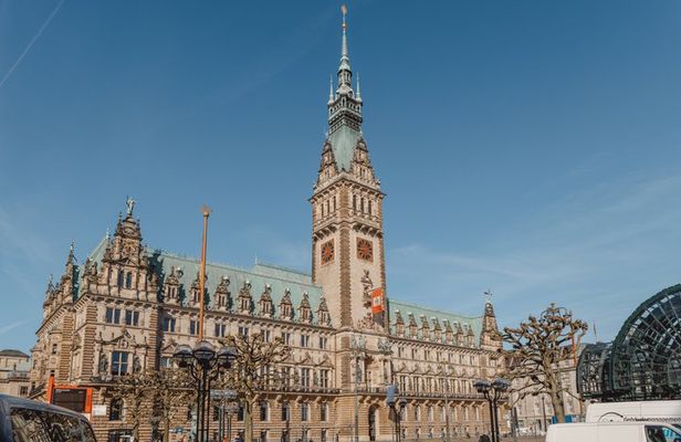Hamburg Altstadt The tour with heart