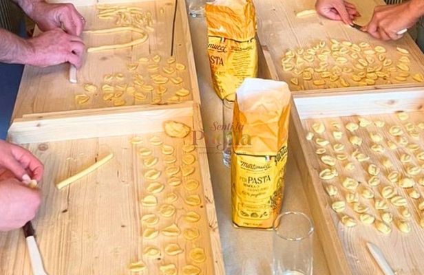 Orecchiette Cooking Class with Apulian Dinner and Wine