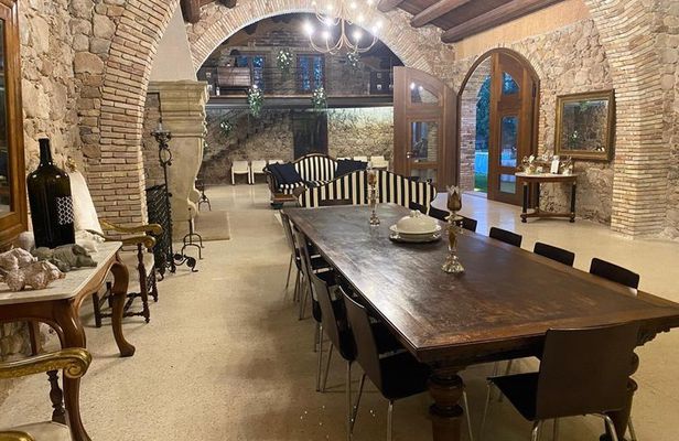 Wine tasting and visit to the winery a few steps from Cagliari