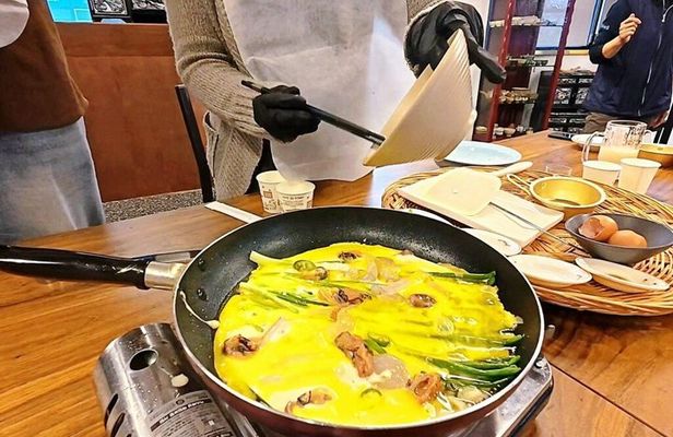 Busan Local Food Experience: Korean Pancake Party