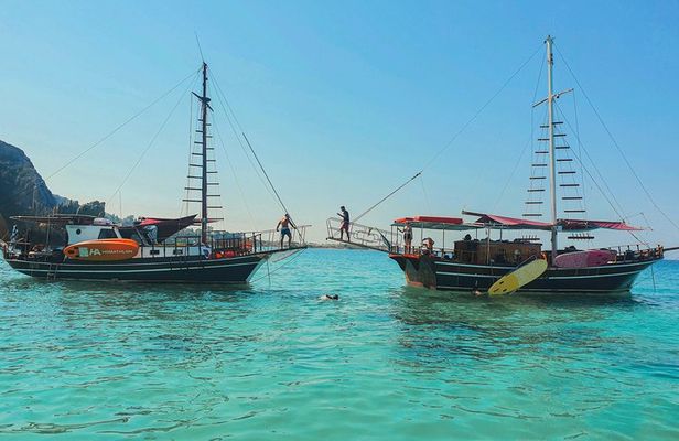 Kefalonia Boat Adventure Swimming and Traditional Greek Lunch