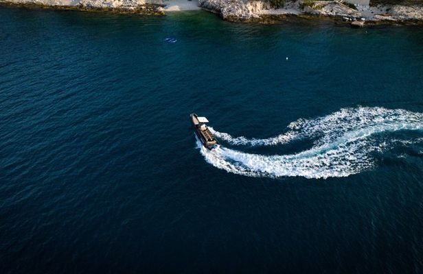 Blue Lagoon and 3 Islands Speedboat Tour from Split