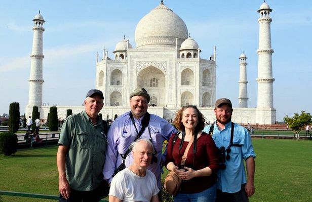 Same-Day Taj Mahal & Agra Tour from Delhi by 7-Seater AC Car