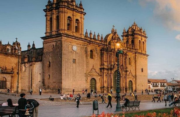 2-Day Group Tour: Cusco City Tour & Sacred Valley of the Incas