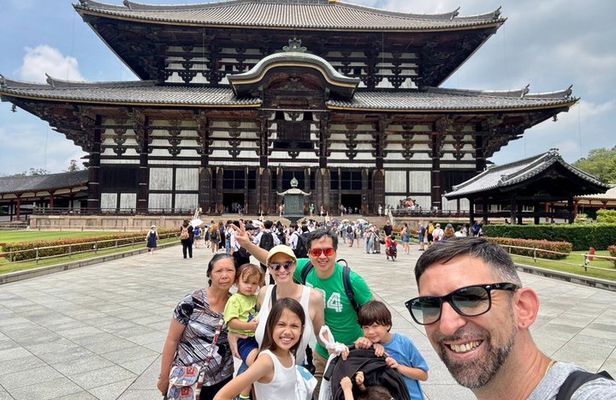 Nara Walking Tour: Deer Park, Todaiji, Kasuga & Nigatsudo