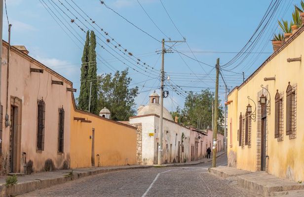 Hidden Guanajuato: Ghost Towns, Rock Art and Sierra Gorda Peaks