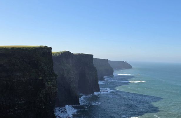 2 Day Private Tour Cliffs of Moher and Kylemore Abbey from Galway