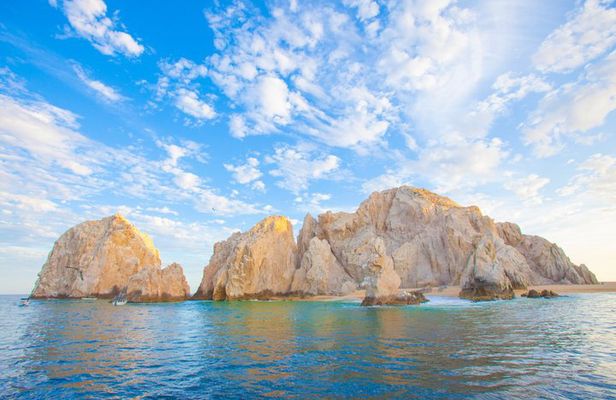 Cabo Sunset Experience with Arch Views Snack, Music and Open Bar