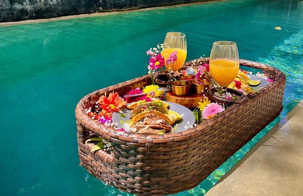 Private Floating Breakfast Chef Experience in Tulum