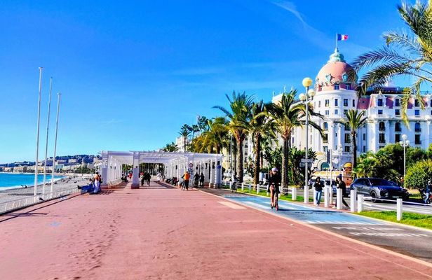 Nice Small-Group Walking Tour: Hidden Stories, Myths & Legends